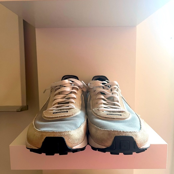 Nike Waffle One In Summit White - Picture 2 of 5